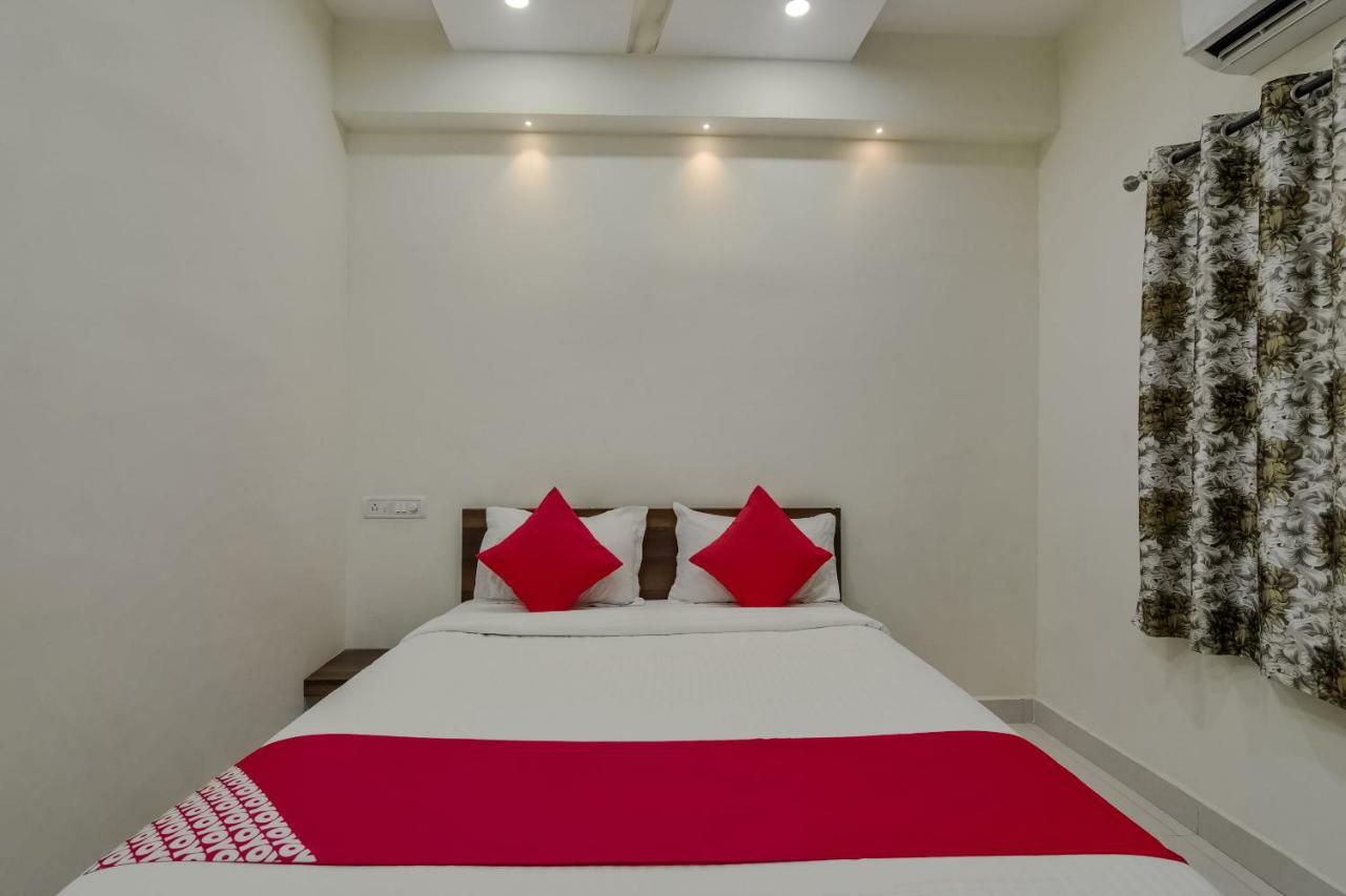 Neema Residency Hotel Anantapur Exterior foto